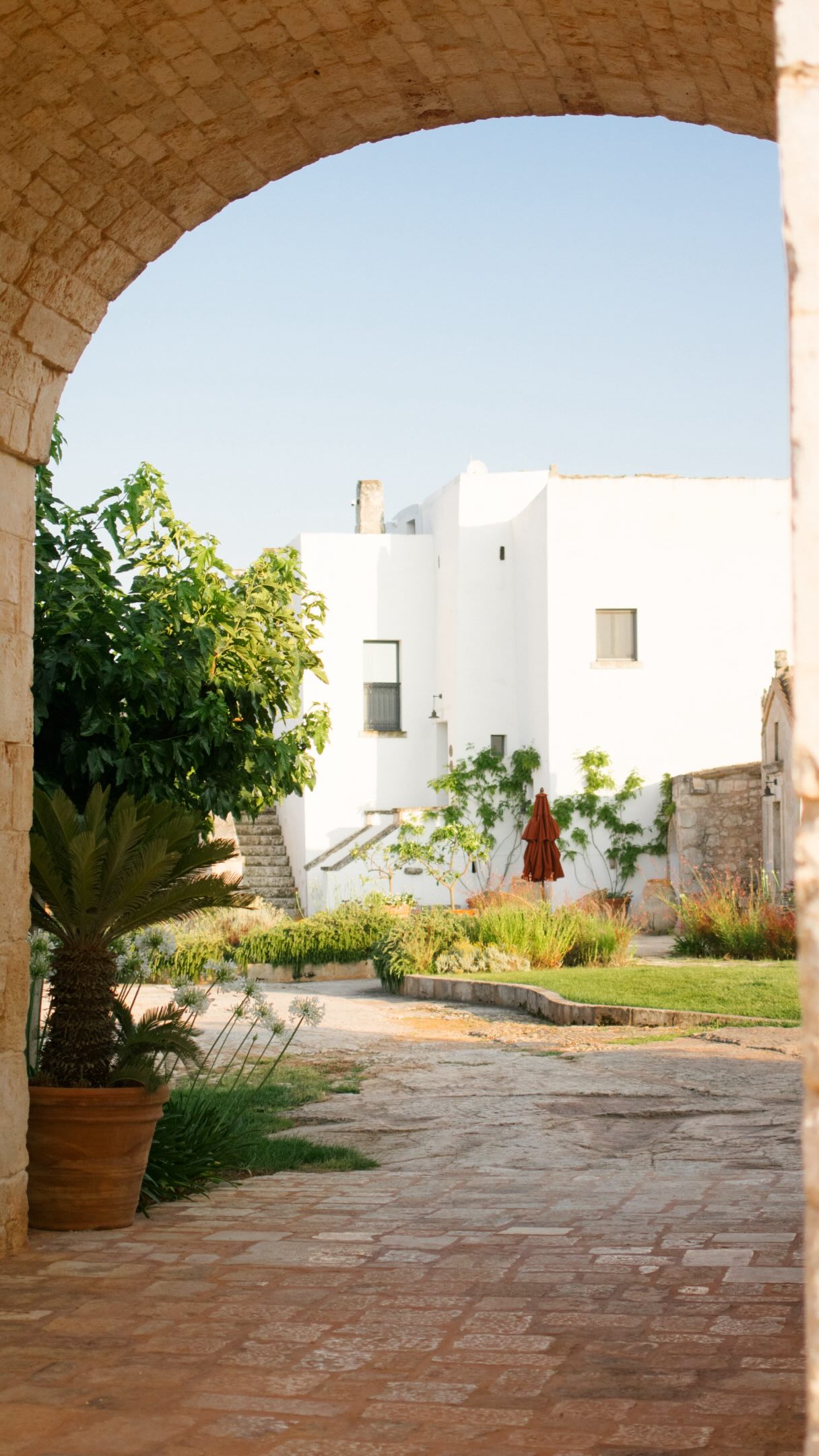 the most beautiful stays of my life were not the most expensive ones. boutique travel is about finding the right place, not spending the most money. i write about exactly this at laurenbelz.com. 🤍

is there a boutique hotel you’ve stayed at that I should check out?

📍 @masseria.santo.scalone | @masseriagrieco | @masserialetorri 

#pugliaitaly #puglia #boutiquehotels #boutiquetravel #italiansummer