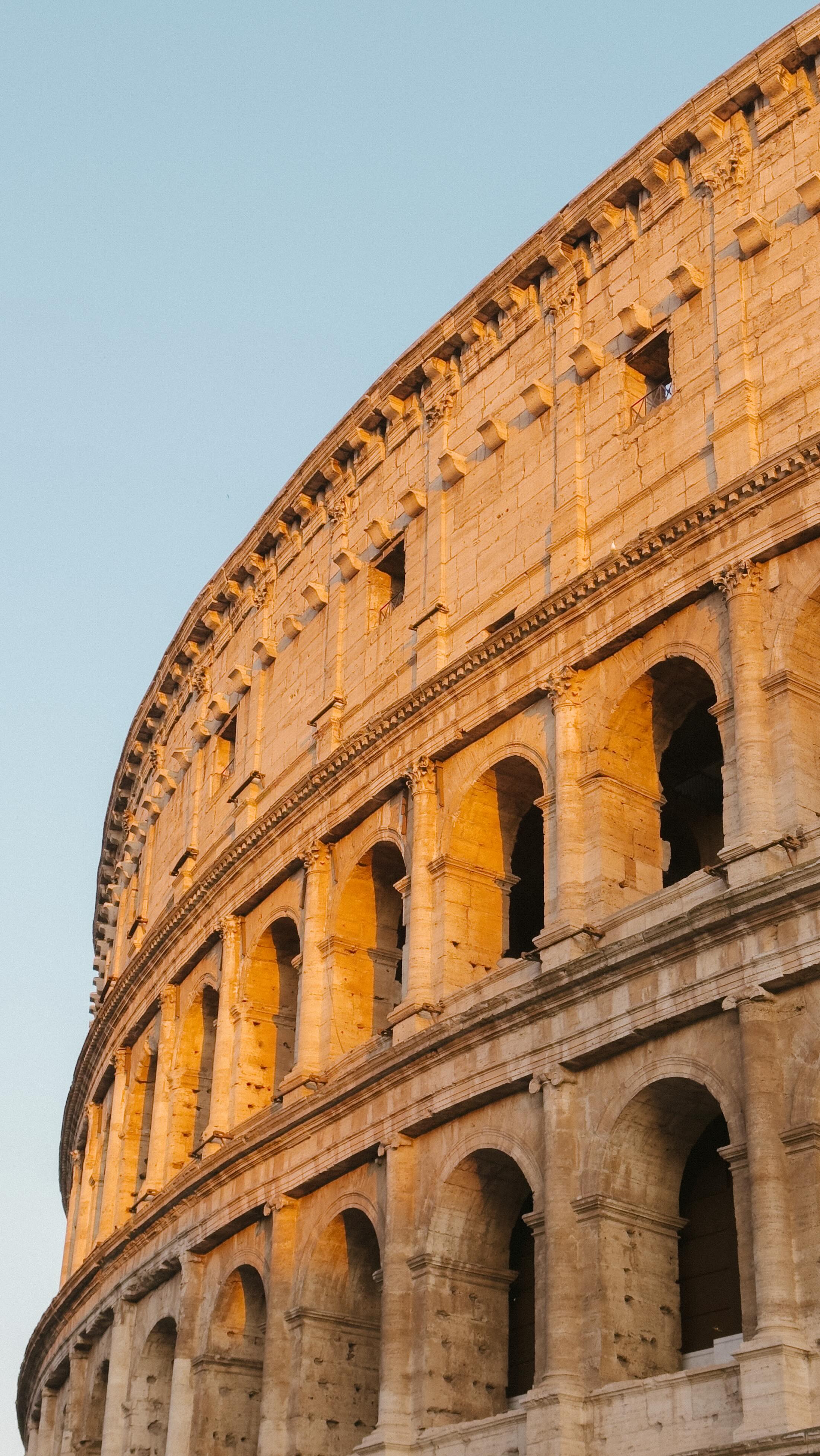 there’s something about standing beneath one of the seven wonders of the world at sunset … ✨👀🌅

#rome #colosseo #romancolosseum #italy #europeantravel
