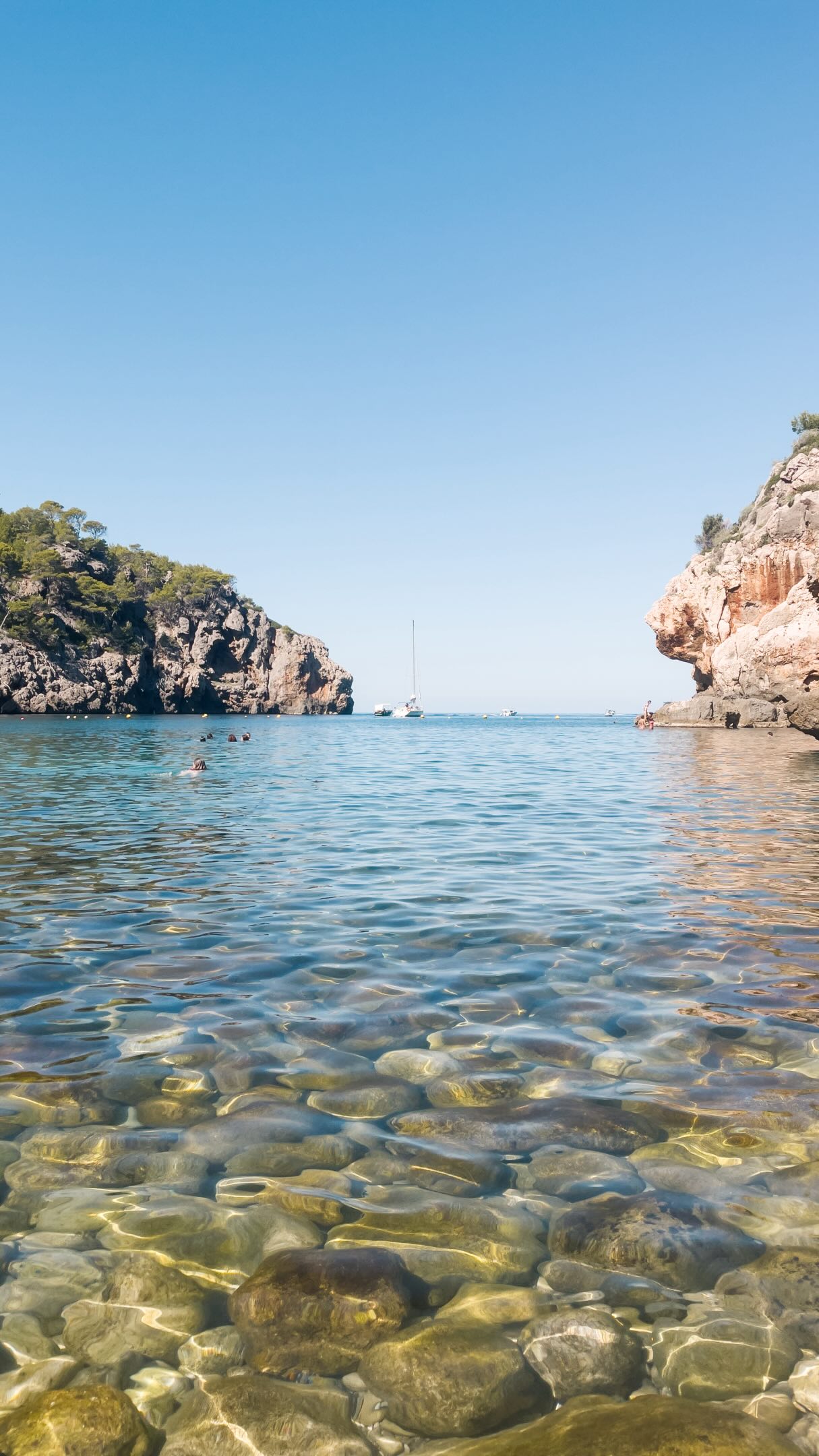 anyone wanna go check with me? 👀🩵✈️🇪🇸

Mallorca, Cala Deià, Belmond La Residencia, Balearic Islands #mallorcaisland #mallorcaparadise #islabonita #islasbaleares