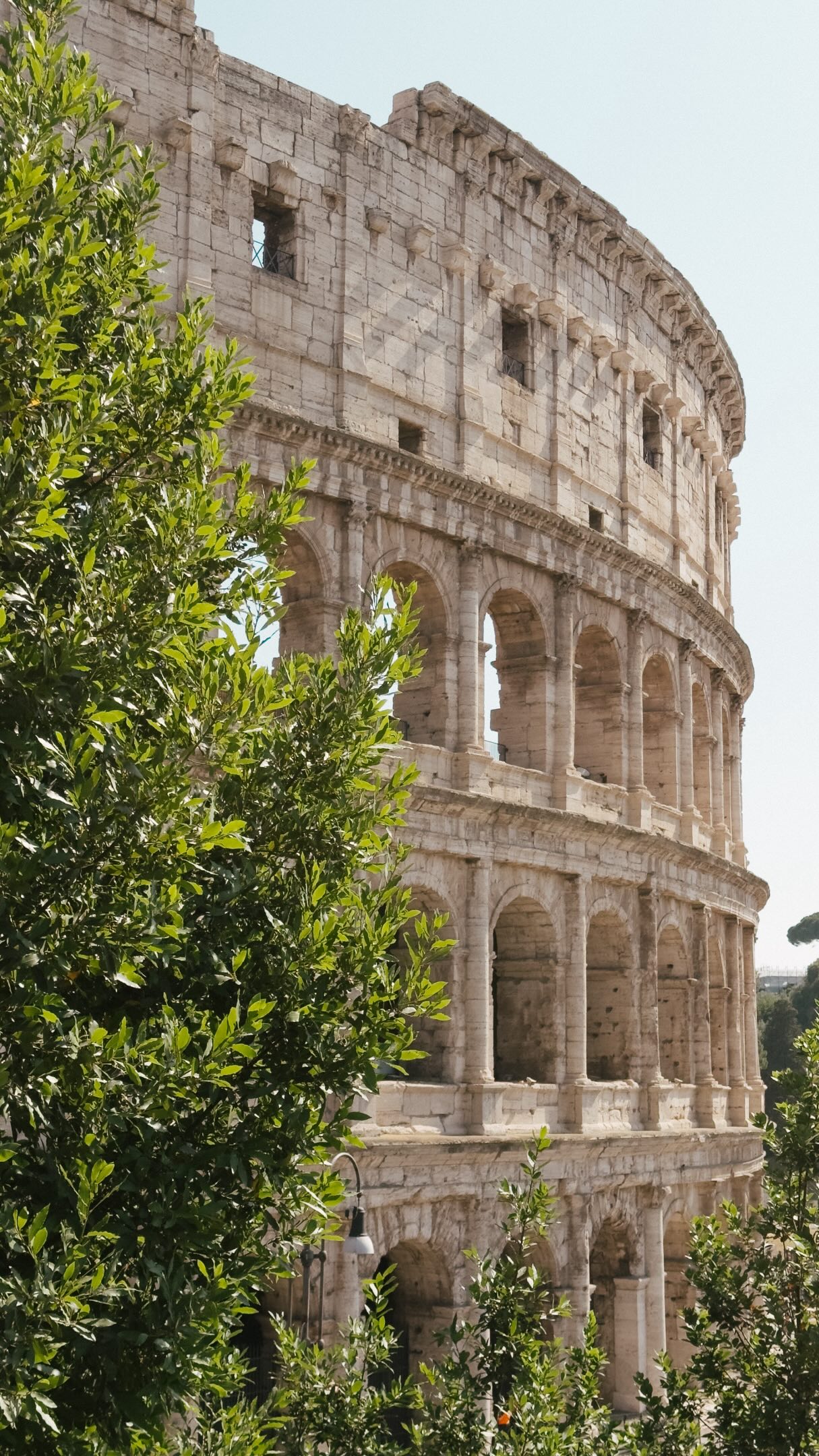 what if you got on that plane? what if you just said “yes” to going where your heart most desired & figured it out later? what if you just went? ✨

#rometravel #travelmoments #italytravels #travelcreatives #travelwriter